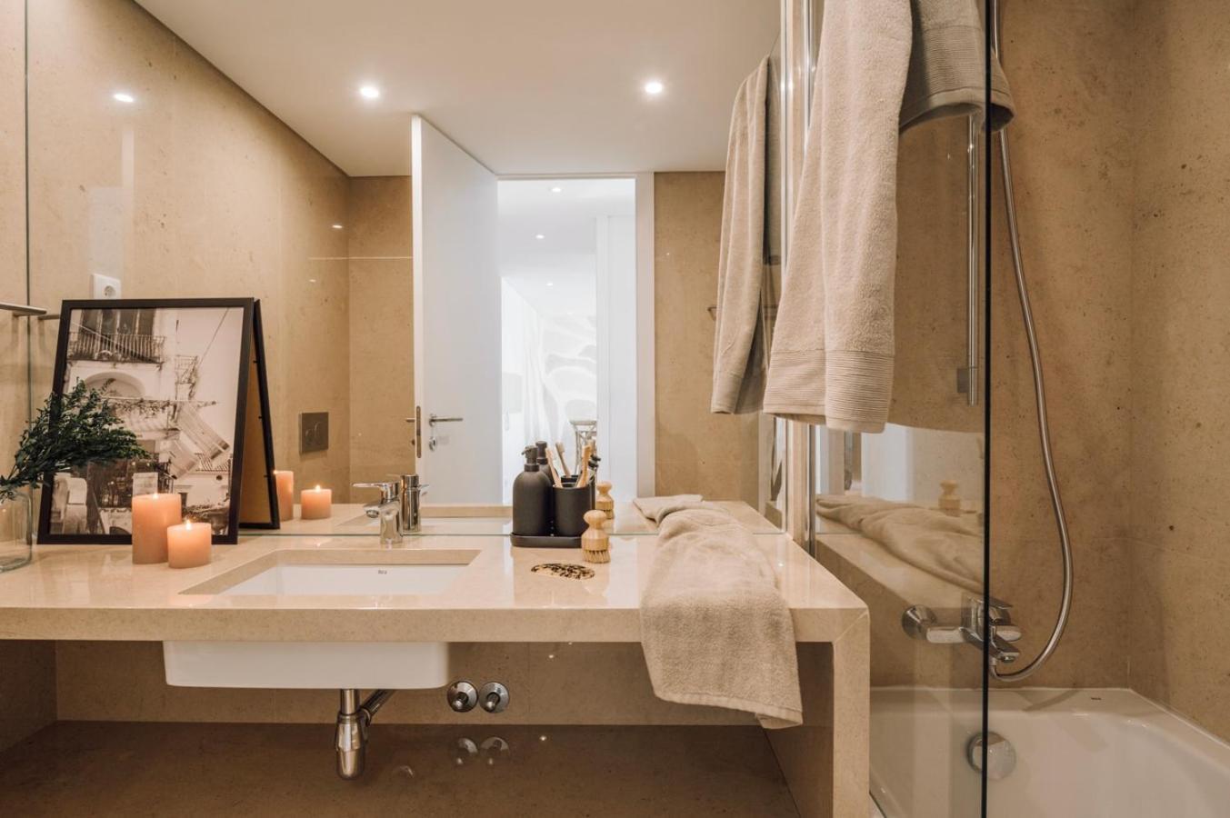 Giuseppe - 1 Bedroom And Parking In Alvalade Apartment Lisbon