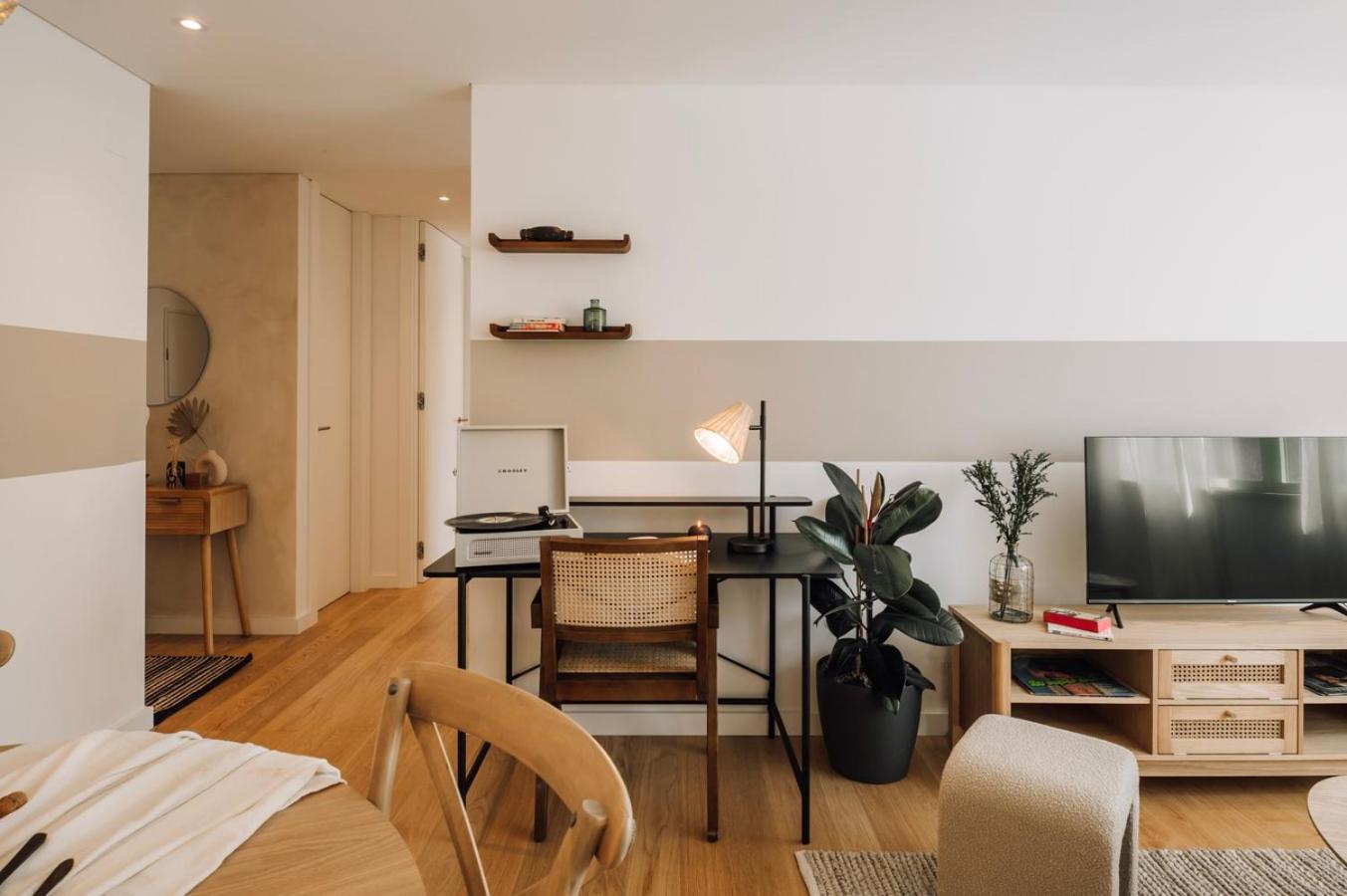 Giuseppe - 1 Bedroom And Parking In Alvalade * Lisboa